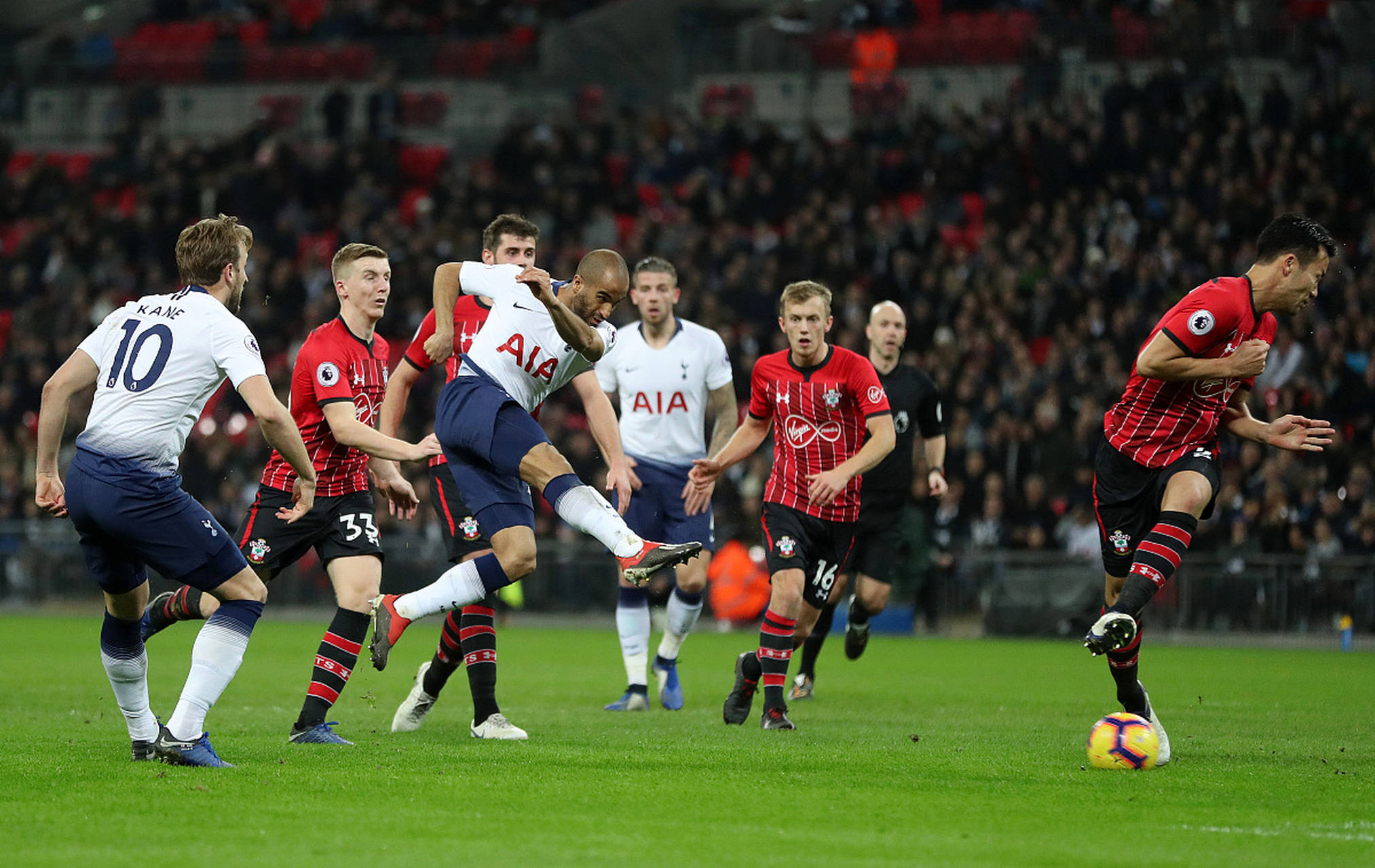 疑是万众瞩 疑是万众瞩